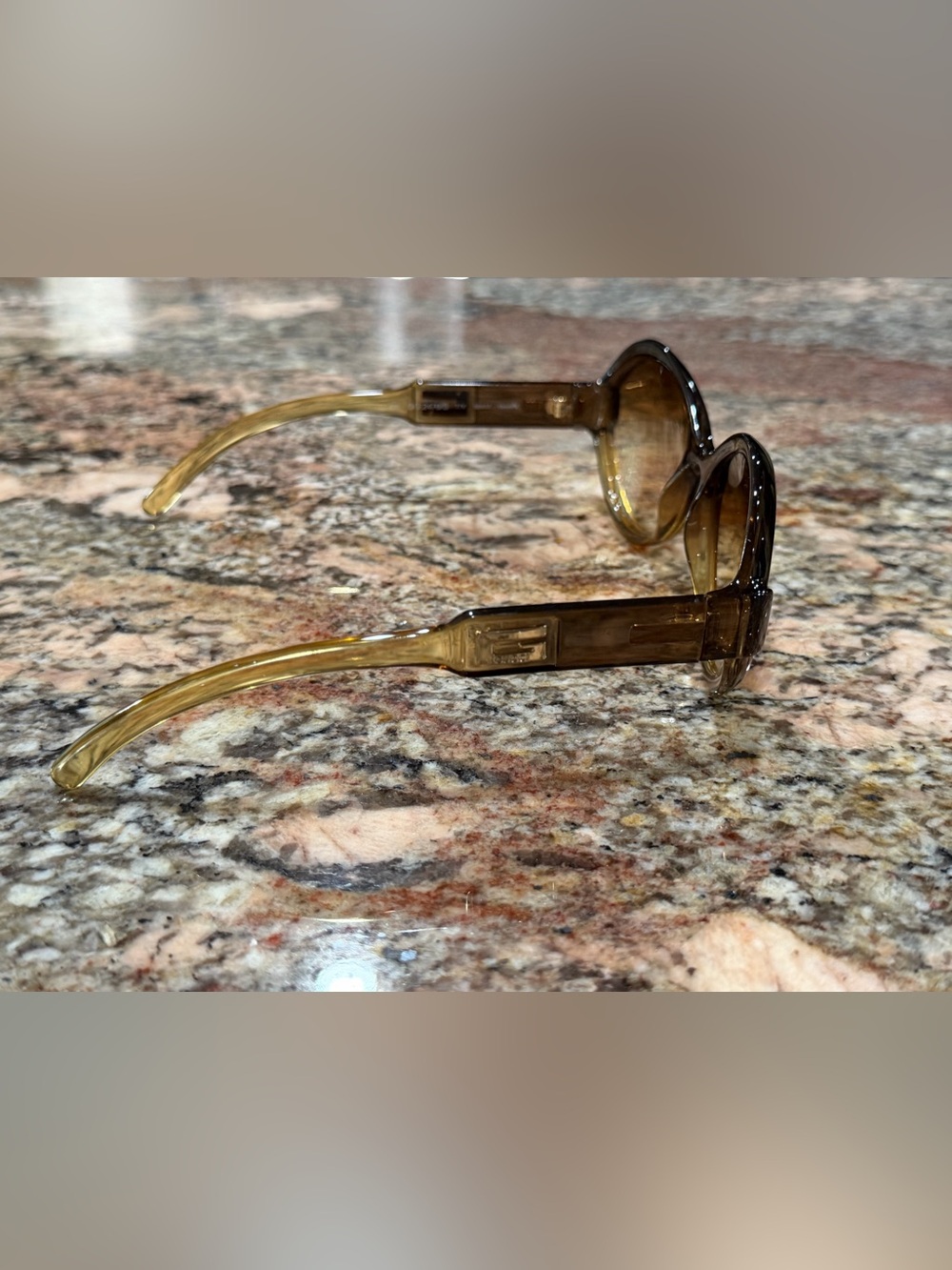 Gucci Women's Brown Gradient Round Sunglasses 2476/S Vintage - Picture 8 of 8